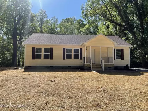 516 Martin St, Carthage, NC 28327