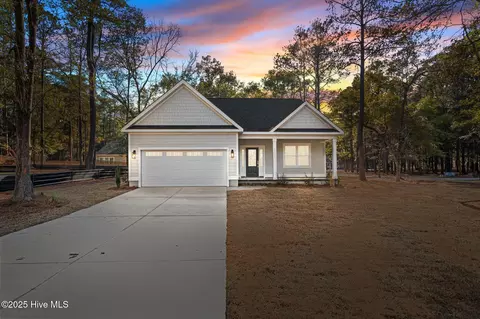 3235 Mooring Dr SE, Bolivia, NC 28422