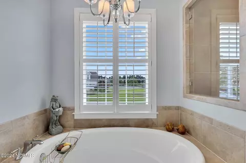 Bath - 103 Bell Farm Ln, Hampstead, NC 28443 photo 6 of 11