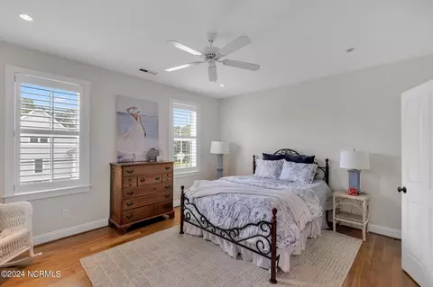Bedroom - 103 Bell Farm Ln, Hampstead, NC 28443 photo 6 of 9