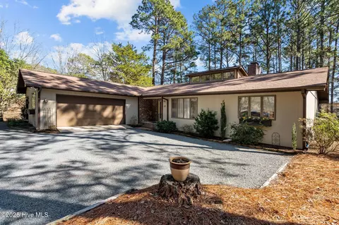 23 Hardee Ln, Whispering Pines, NC 28327
