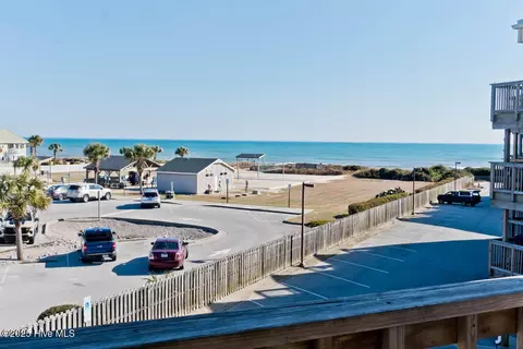 9100 Reed Dr #3204, Emerald Isle, NC 28594