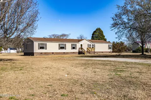 106 Lariat Cir, New Bern, NC 28562