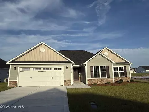 2014 Bluewater Blvd, New Bern, NC 28562