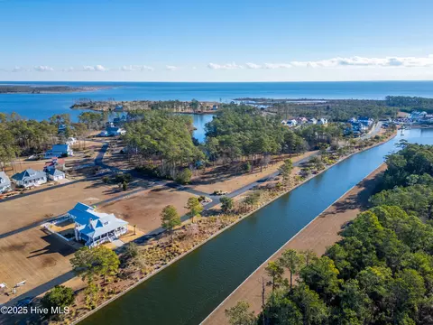 776 E Harborside Dr, Oriental, NC 28571 photo 3