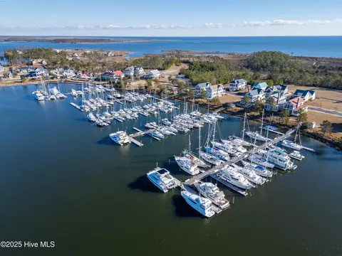 776 E Harborside Dr, Oriental, NC 28571 photo 9