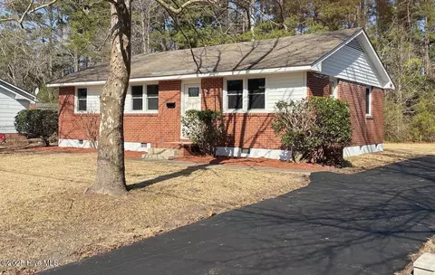 7 Cole Dr, Jacksonville, NC 28540