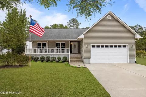583 Hardison Dr, Minnesott Beach, NC 28510