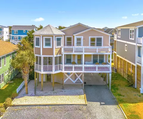 146 Sailfish Dr, Holden Beach, NC 28462