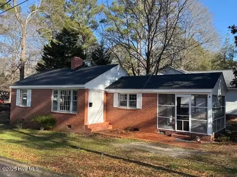 1000 W Memorial Dr, Ahoskie, NC 27910