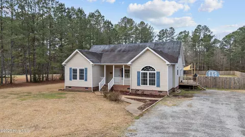 435 Paige Riddick Rd, Gates, NC 27937