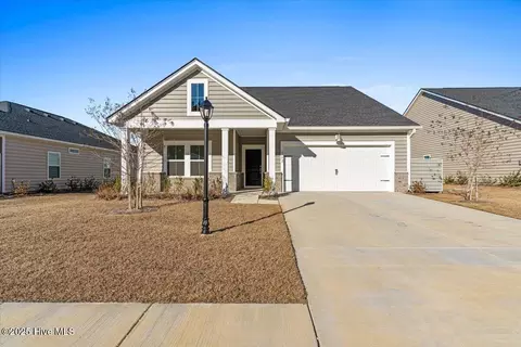 8792 Baton Rouge Ave NW, Calabash, NC 28467