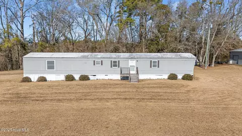 355 Boyd Ln, Cove City, NC 28523
