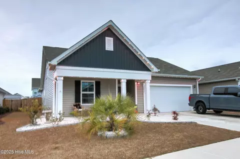 1037 Course Ln, Surf City, NC 28445