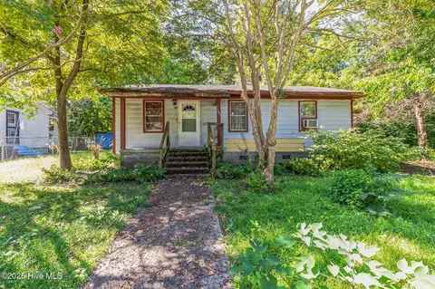 355 Roosevelt St, Laurinburg, NC 28352