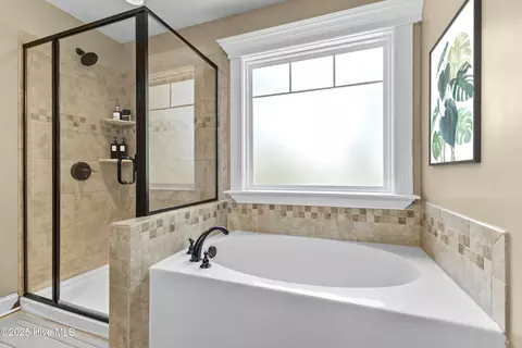 Bath - 15 Beryl Cir, Pinehurst, NC 28374 photo 2 of 4
