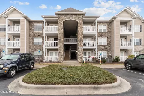 618 Condo Club Dr UNIT 309, Wilmington, NC 28412