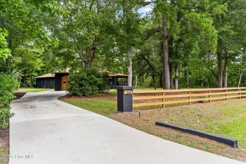 314 Long Leaf Dr, Hampstead, NC 28443 photo 3
