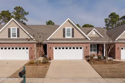 1263 Greensview Cir, Leland, NC 28451