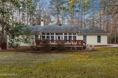 423 Gatewood Dr, New Bern, NC 28562
