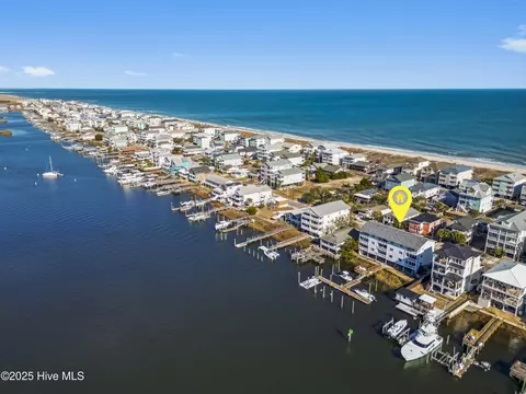 709 Canal Dr #2B, Carolina Beach, NC 28428