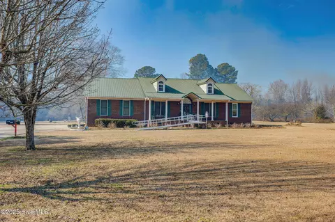 2830 S Us 117 Hwy, Magnolia, NC 28453