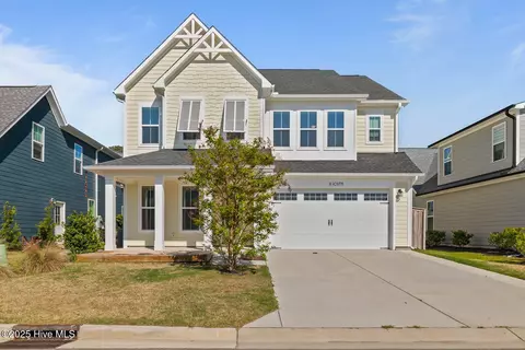 8 S Night Watch Dr, Hampstead, NC 28443