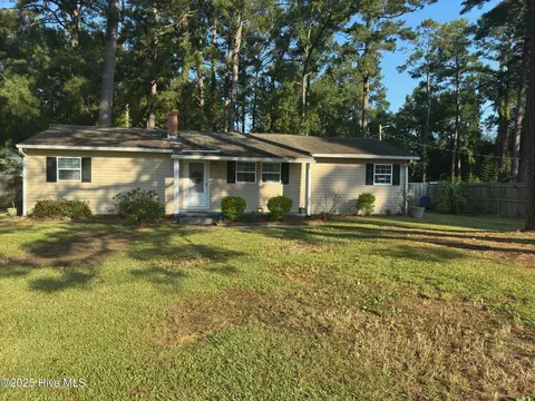 304 Carragood Trl, New Bern, NC 28560