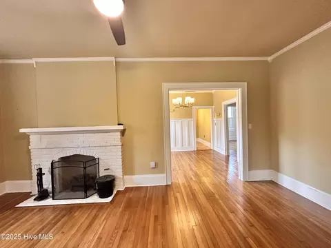 Living - 102 E 13th St, Washington, NC 27889 photo 3 of 3