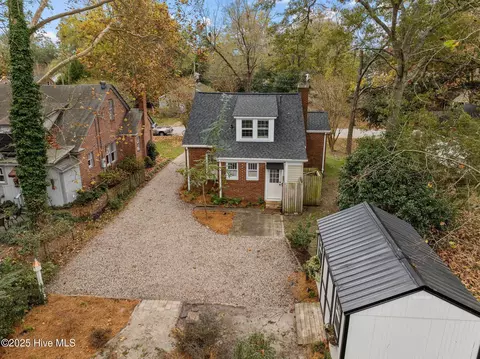 Exterior - 102 E 13th St, Washington, NC 27889 photo 6 of 6