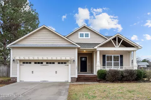 146 Candlewood Dr, Hampstead, NC 28443