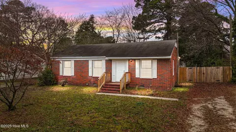 208 Daniel St, Tarboro, NC 27886