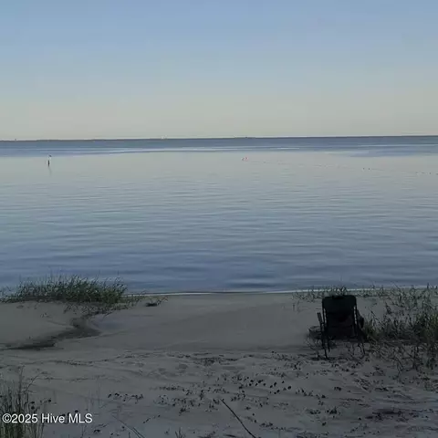 994 Seashore Dr, Atlantic, NC 28511 photo 2