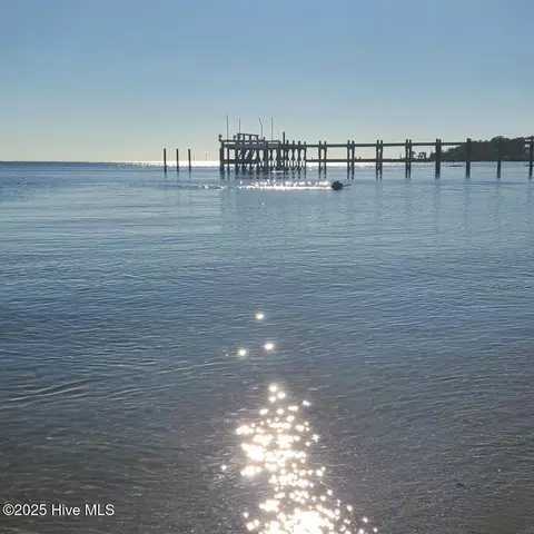 994 Seashore Dr, Atlantic, NC 28511 photo 9
