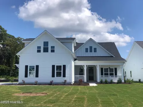 1266 Ocean Sands Dr, Southport, NC 28461
