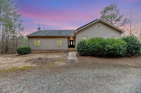 591 Barber Rd, Carthage, NC 28327