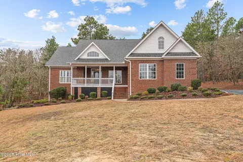 122 Schever Rd, West End, NC 27376