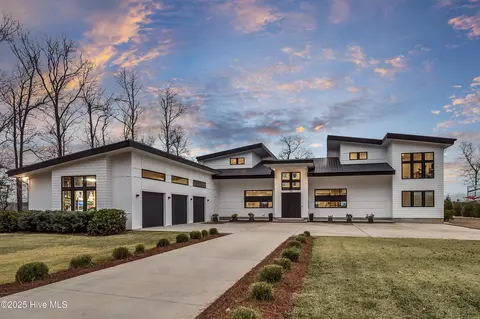 256 Redd Banks Ln, Hampstead, NC 28443