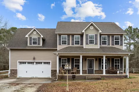 470 Haw Branch Rd, Richlands, NC 28574