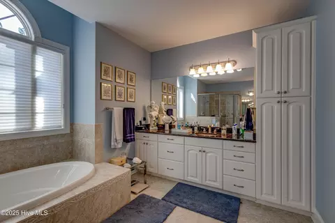 Bath - 122 Thames Ln, Chocowinity, NC 27817 photo 3 of 10