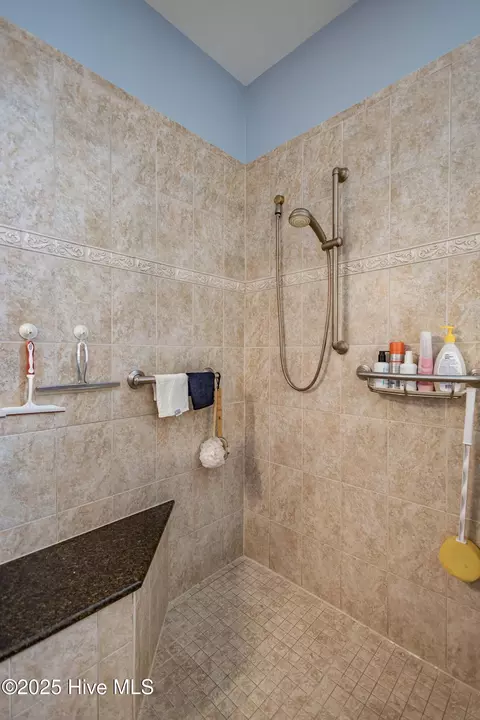 Bath - 122 Thames Ln, Chocowinity, NC 27817 photo 5 of 10