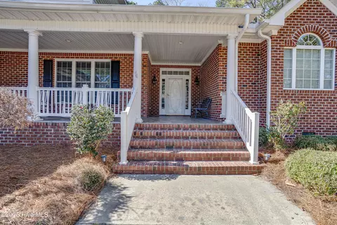Exterior - 122 Thames Ln, Chocowinity, NC 27817 photo 1 of 9