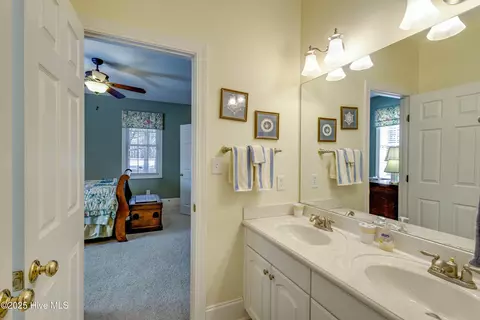 Bath - 122 Thames Ln, Chocowinity, NC 27817 photo 7 of 10