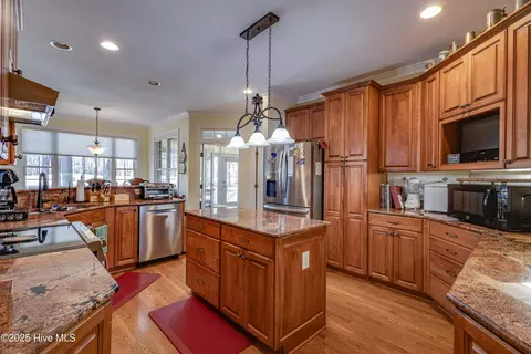 Kitchen - 122 Thames Ln, Chocowinity, NC 27817 photo 1 of 7