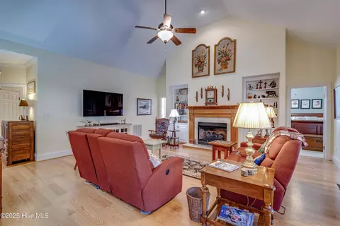 Living - 122 Thames Ln, Chocowinity, NC 27817 photo 2 of 2