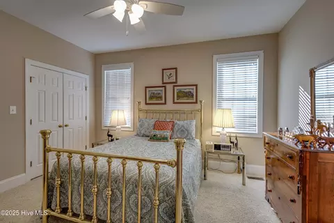 Bedroom - 122 Thames Ln, Chocowinity, NC 27817 photo 3 of 8
