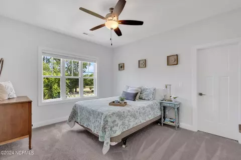 Bedroom - 2201 Sloop Point Rd, Hampstead, NC 28443 photo 6 of 9