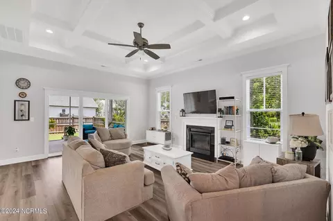 Living - 2201 Sloop Point Rd, Hampstead, NC 28443 photo 1 of 1