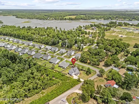 View/Area - 2201 Sloop Point Rd, Hampstead, NC 28443 photo 4 of 4
