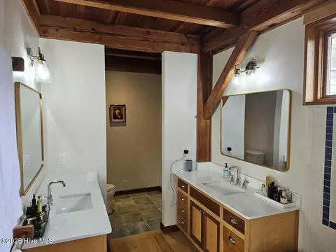 Bath - 986 Avila Ave, Hampstead, NC 28443 photo 1 of 8